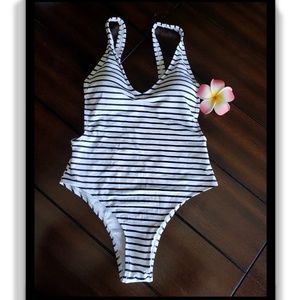 Cupshe Striped One-Piece Bathing Suit
